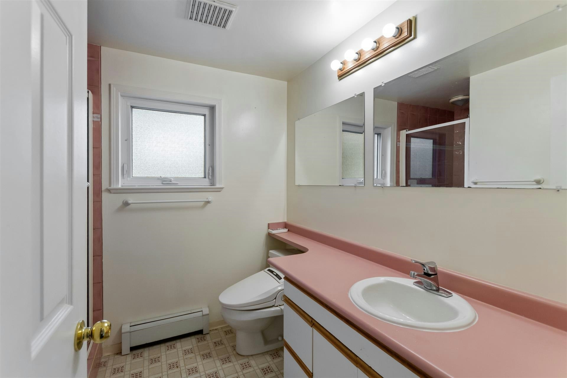 1806 Western Parkway, Vancouver, BC, V6T 1V4 - 12