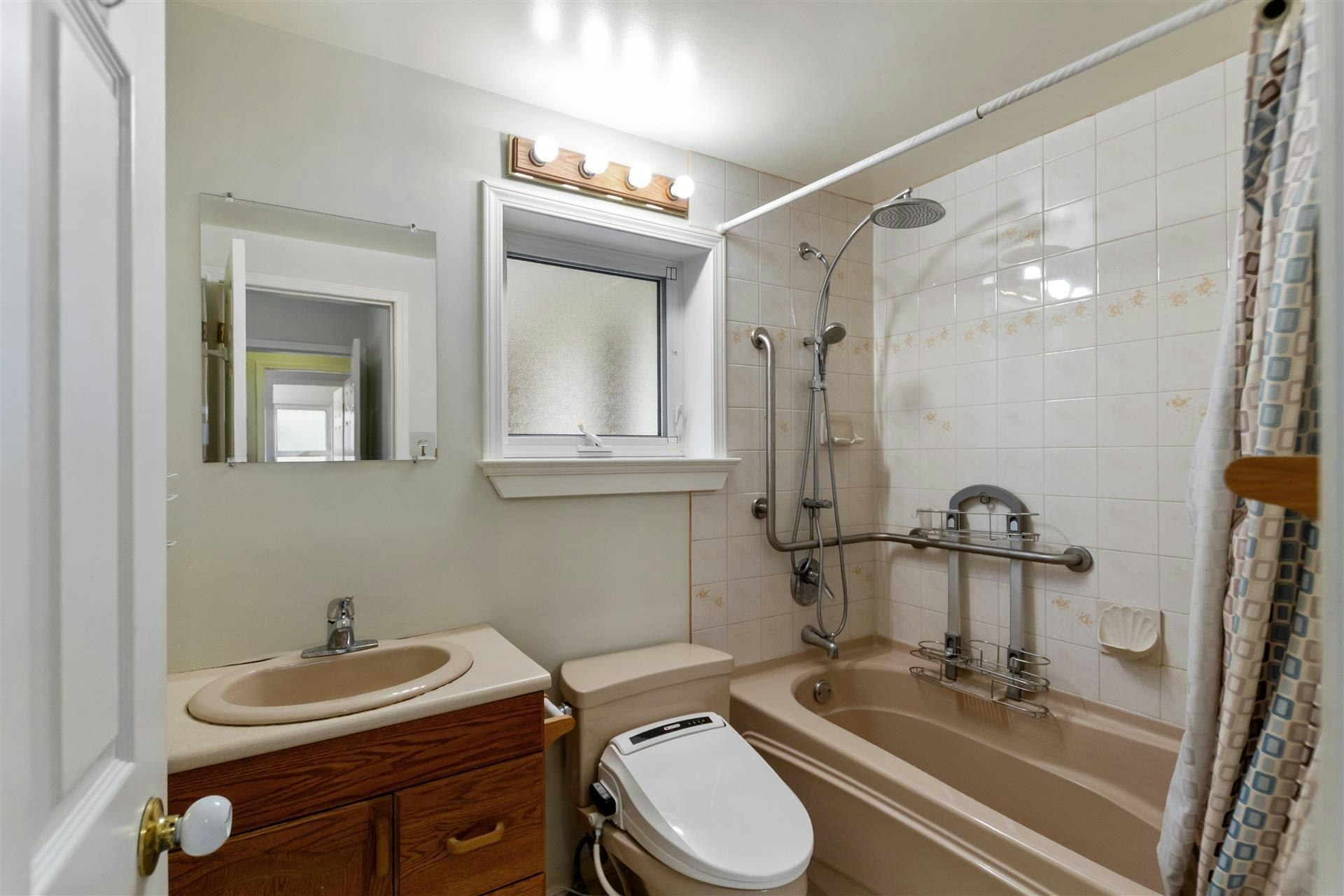 1806 Western Parkway, Vancouver, BC, V6T 1V4 - 15