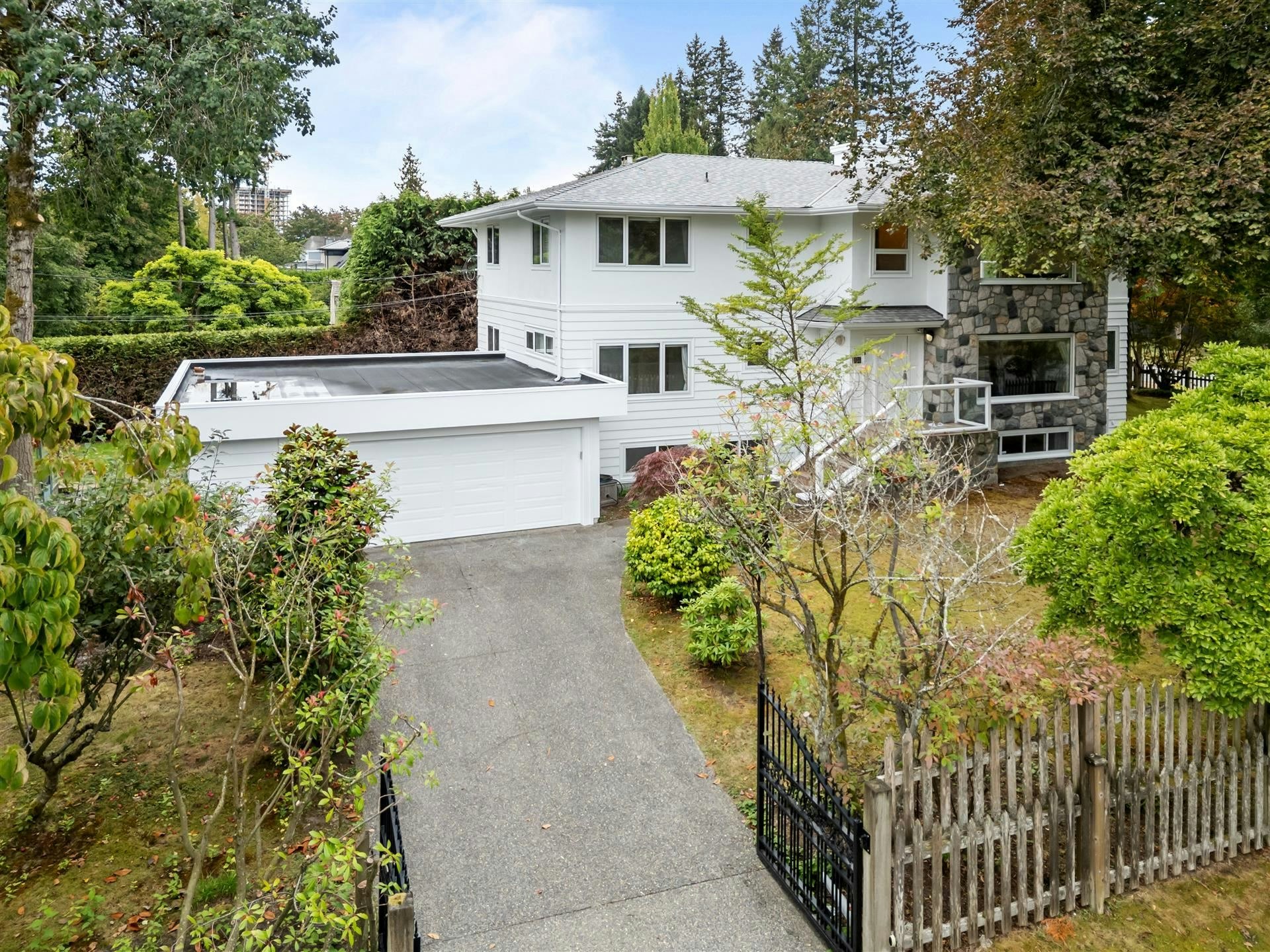 1806 Western Parkway, Vancouver, BC, V6T 1V4