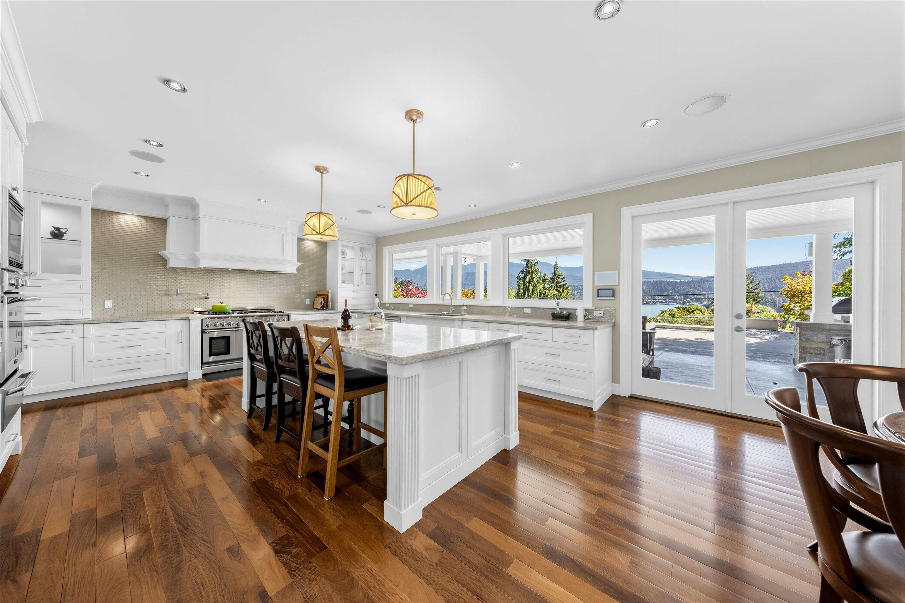 791 Beachview Drive, North Vancouver, BC, V7G 1P8 - 29