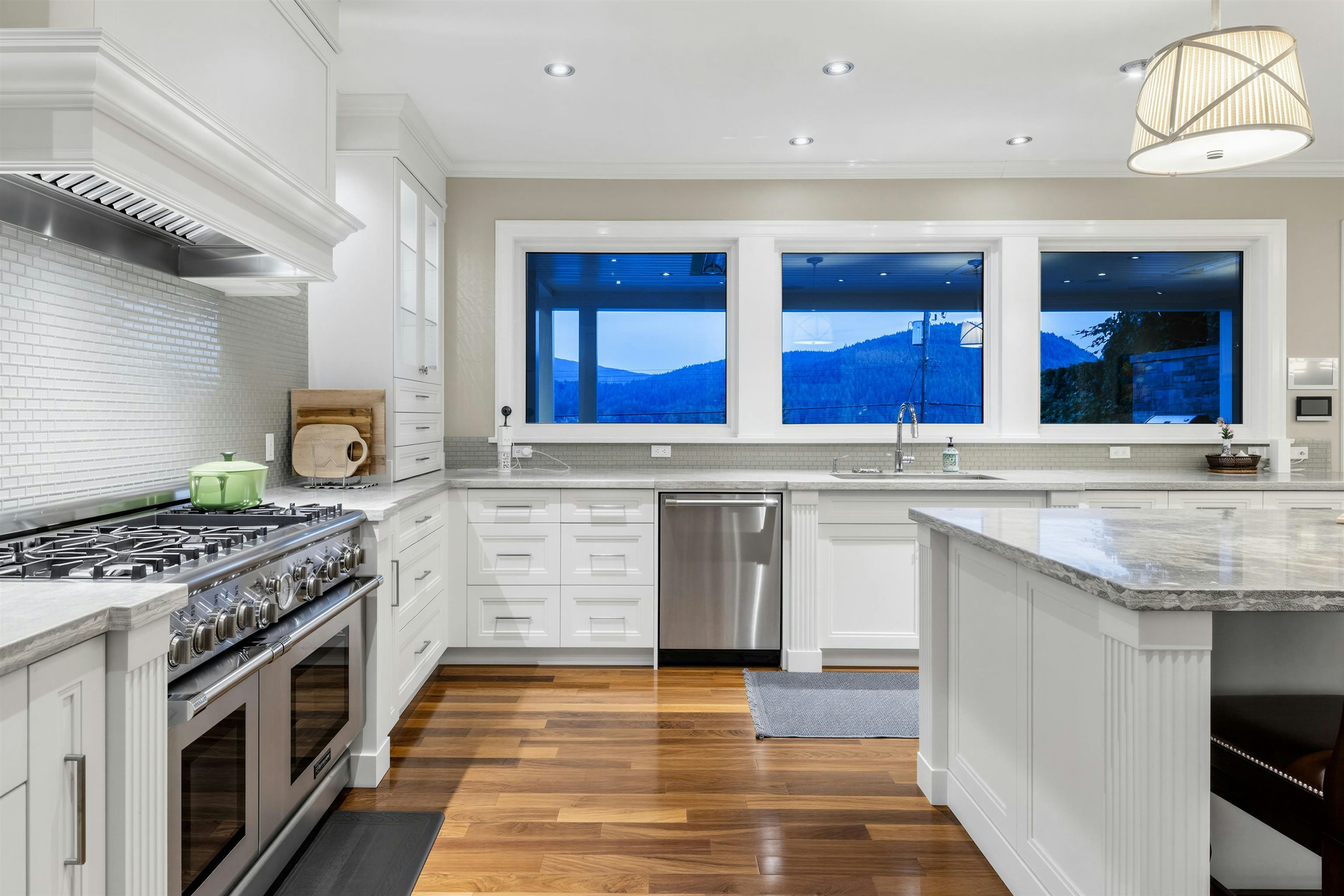 791 Beachview Drive, North Vancouver, BC, V7G 1P8 - 12