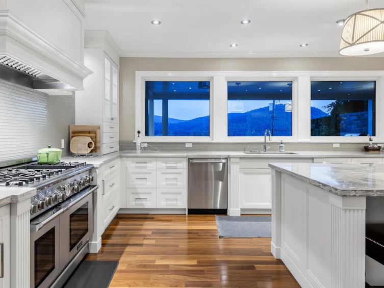 791 Beachview Drive, North Vancouver, BC, V7G 1P8 - 12