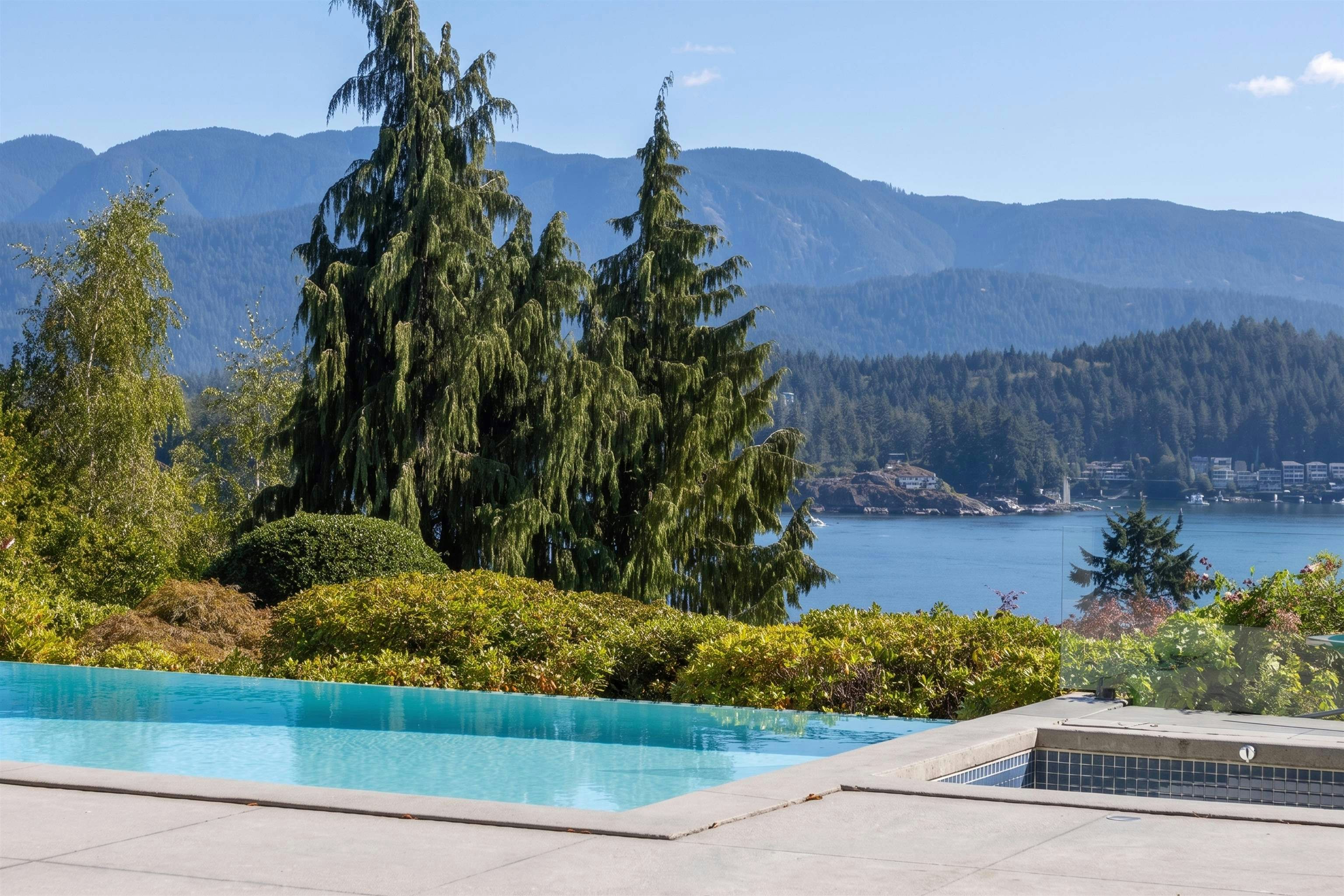 791 Beachview Drive, North Vancouver, BC, V7G 1P8 - 27