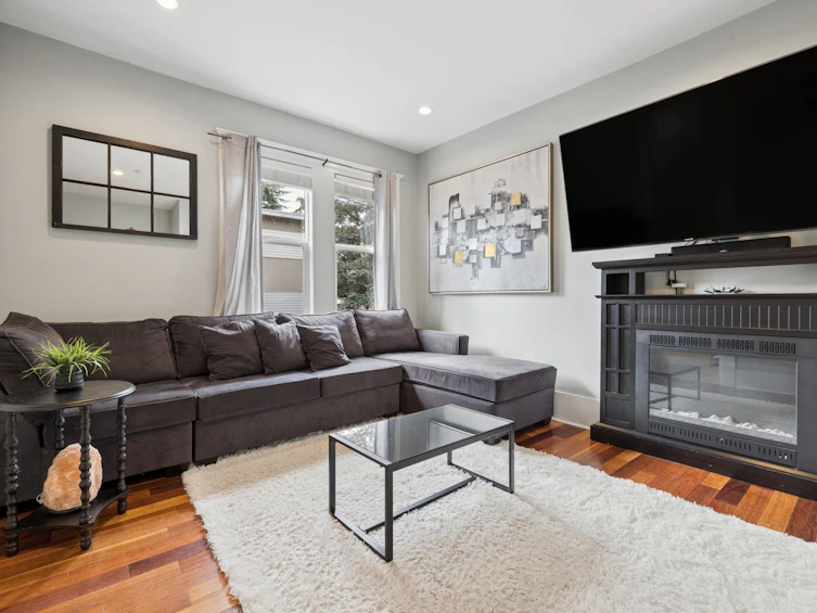 971 Nicola Street, Vancouver, BC, V6G 2C7 - 5