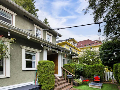 971 Nicola Street - 2