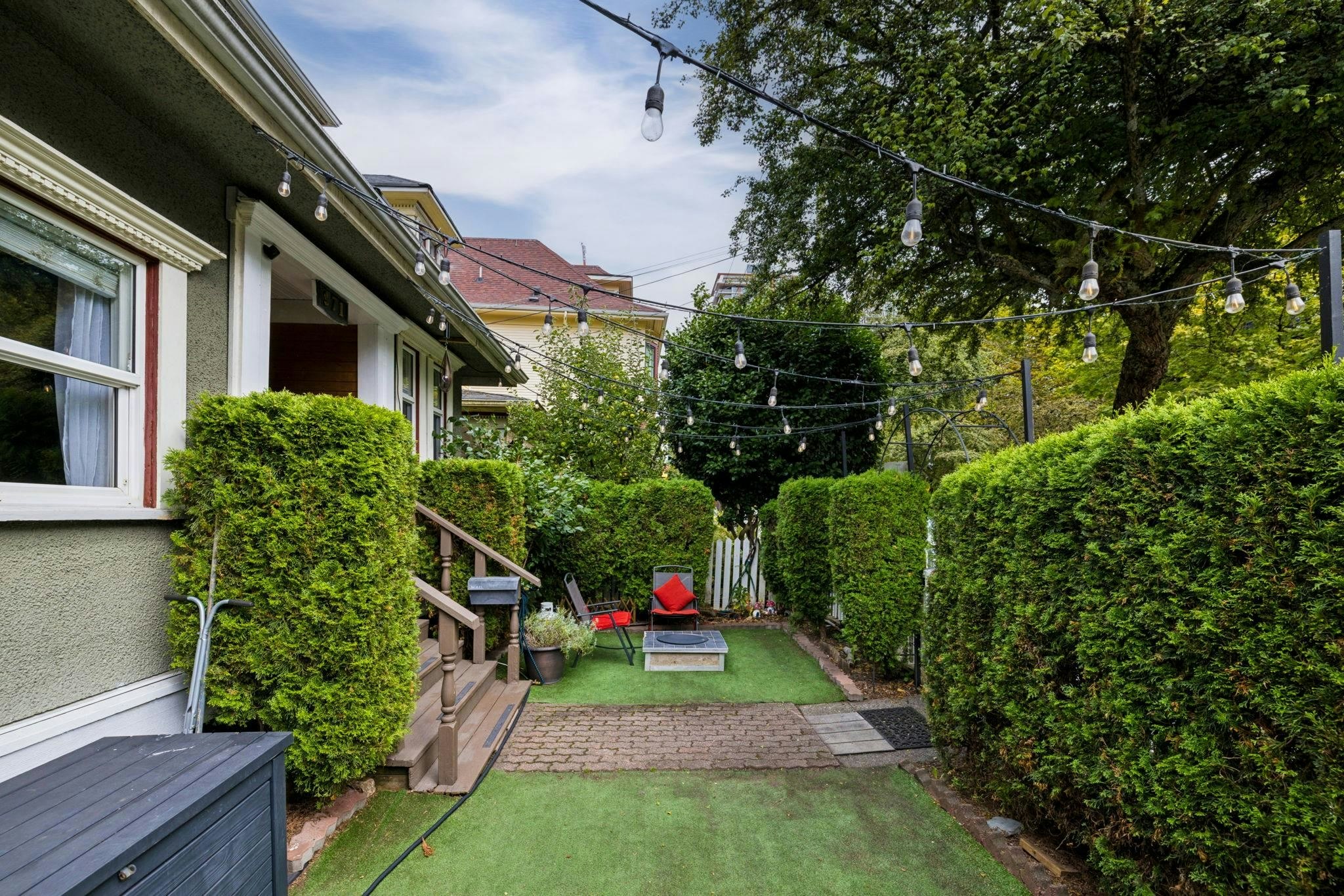 971 Nicola Street - 3