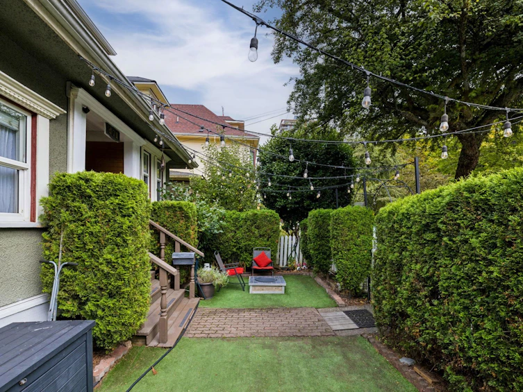 971 Nicola Street, Vancouver, BC, V6G 2C7 - 2