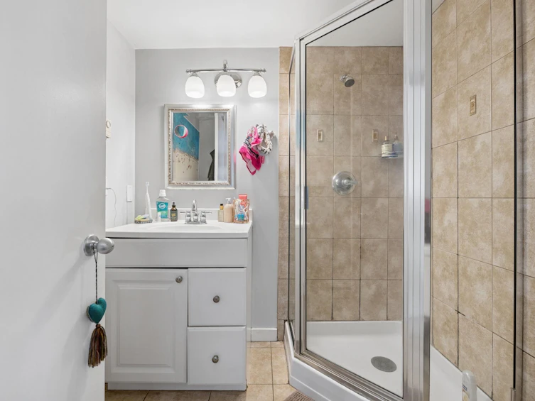 971 Nicola Street, Vancouver, BC, V6G 2C7 - 32