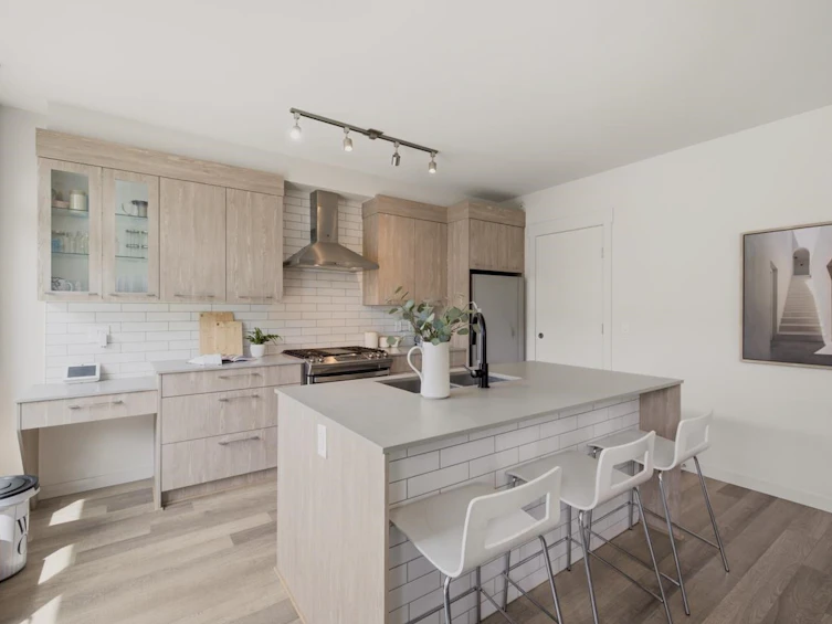 1018 Auckland Street, New Westminster, BC, V3M 0M3 - 8