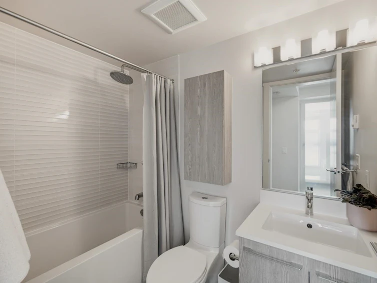 1018 Auckland Street, New Westminster, BC, V3M 0M3 - 24