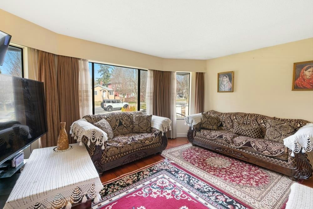 328 E 49th Avenue - 5