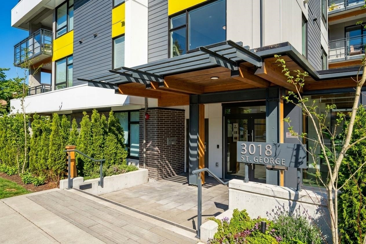 410-3018 St Goerge Street, Port Moody, BC, V3H 2H7
