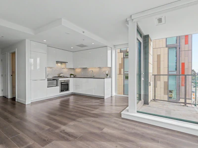 210-8138 Fraser Street - 4