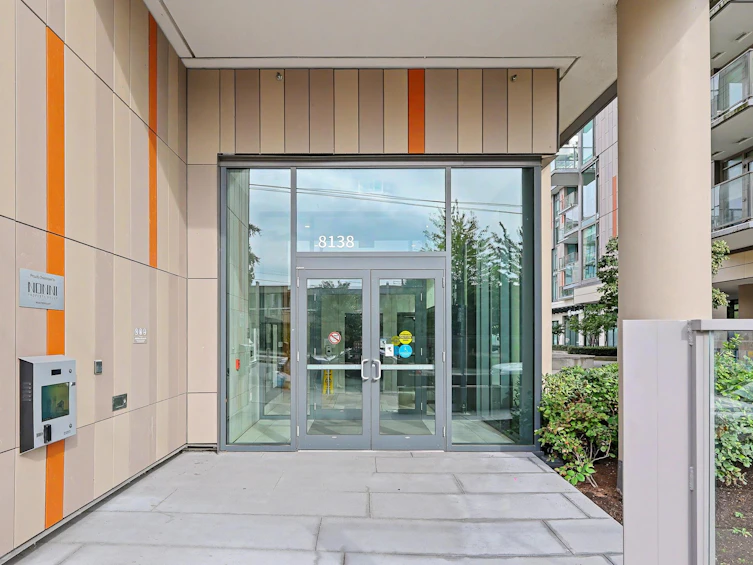 210-8138 Fraser Street, Vancouver, BC, V5X 0J8 - 3