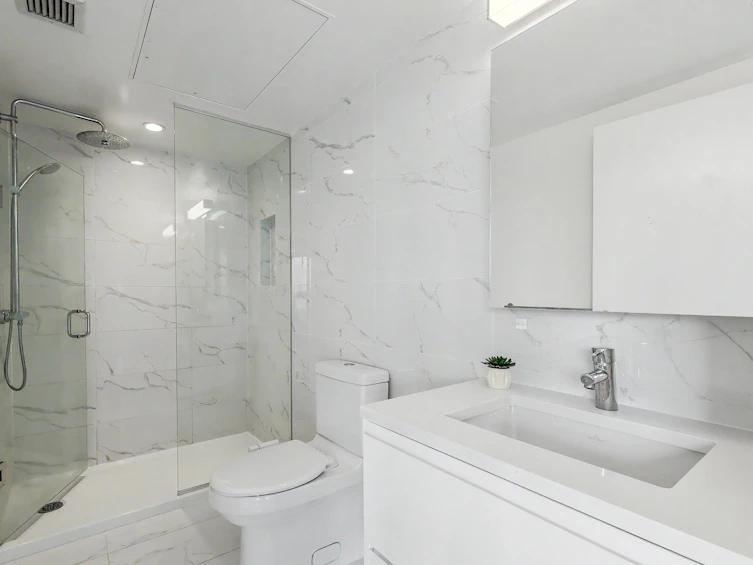 210-8138 Fraser Street, Vancouver, BC, V5X 0J8 - 13