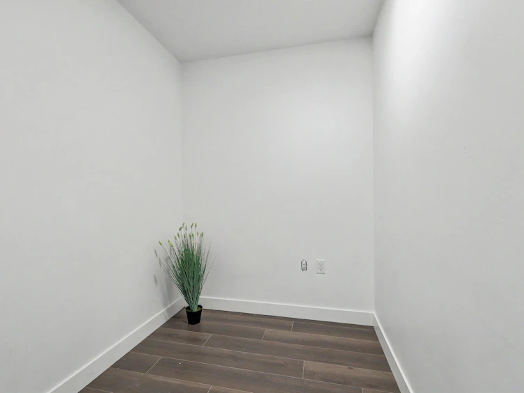 210-8138 Fraser Street, Vancouver, BC, V5X 0J8 - 12
