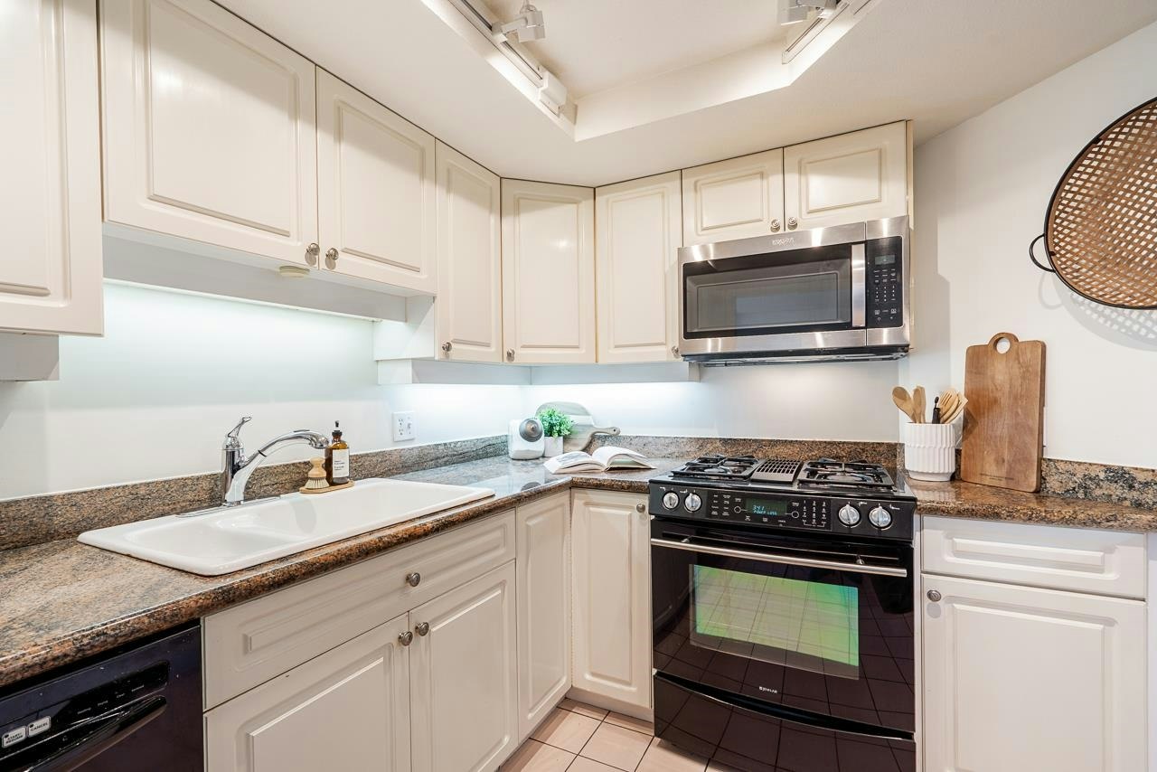 1-2243 Bellevue Avenue, West Vancouver, BC, V7V 1C5 - 20