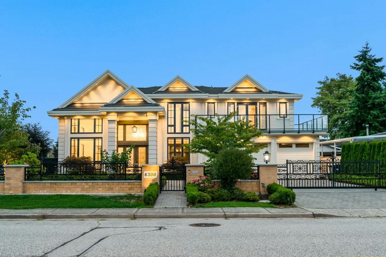 6300 Riverdale Drive, Richmond, BC, V7C 2G1 - 2