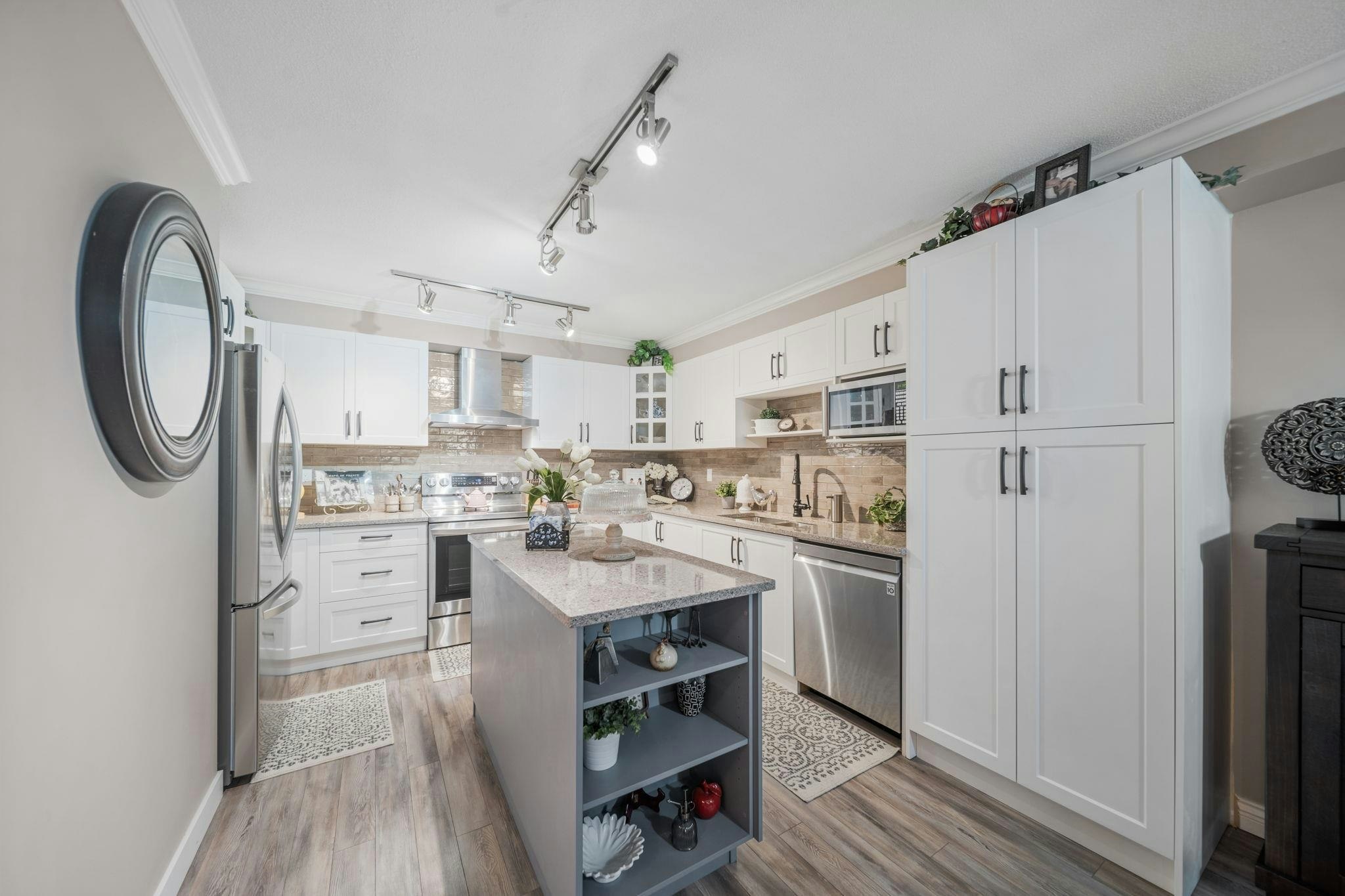 302-160 Shoreline Circle, Port Moody, BC, V3H 0B2 - 9
