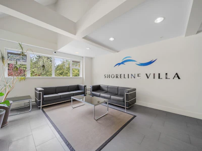 302-160 Shoreline Circle - 3