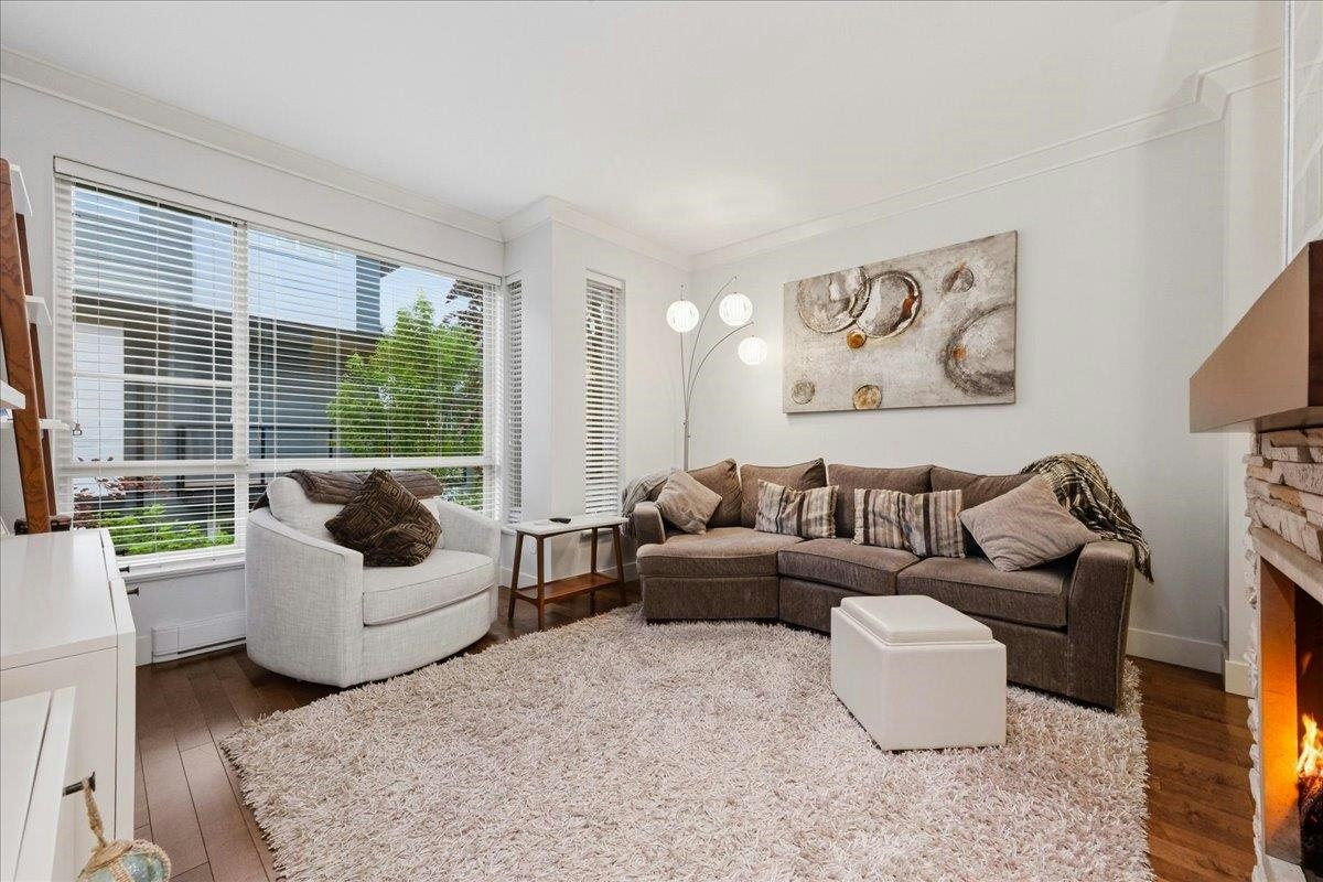 24-897 Premier Street, North Vancouver, BC, V7J 2G7 - 18