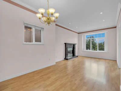 1988 Nanaimo Street - 2