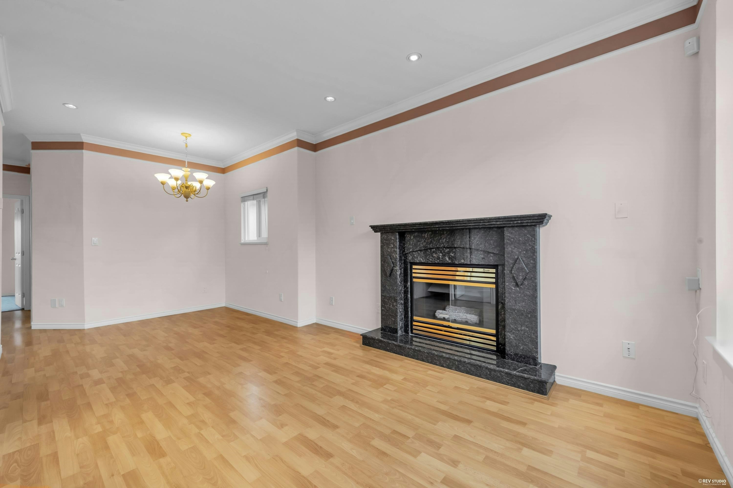 1988 Nanaimo Street - 5