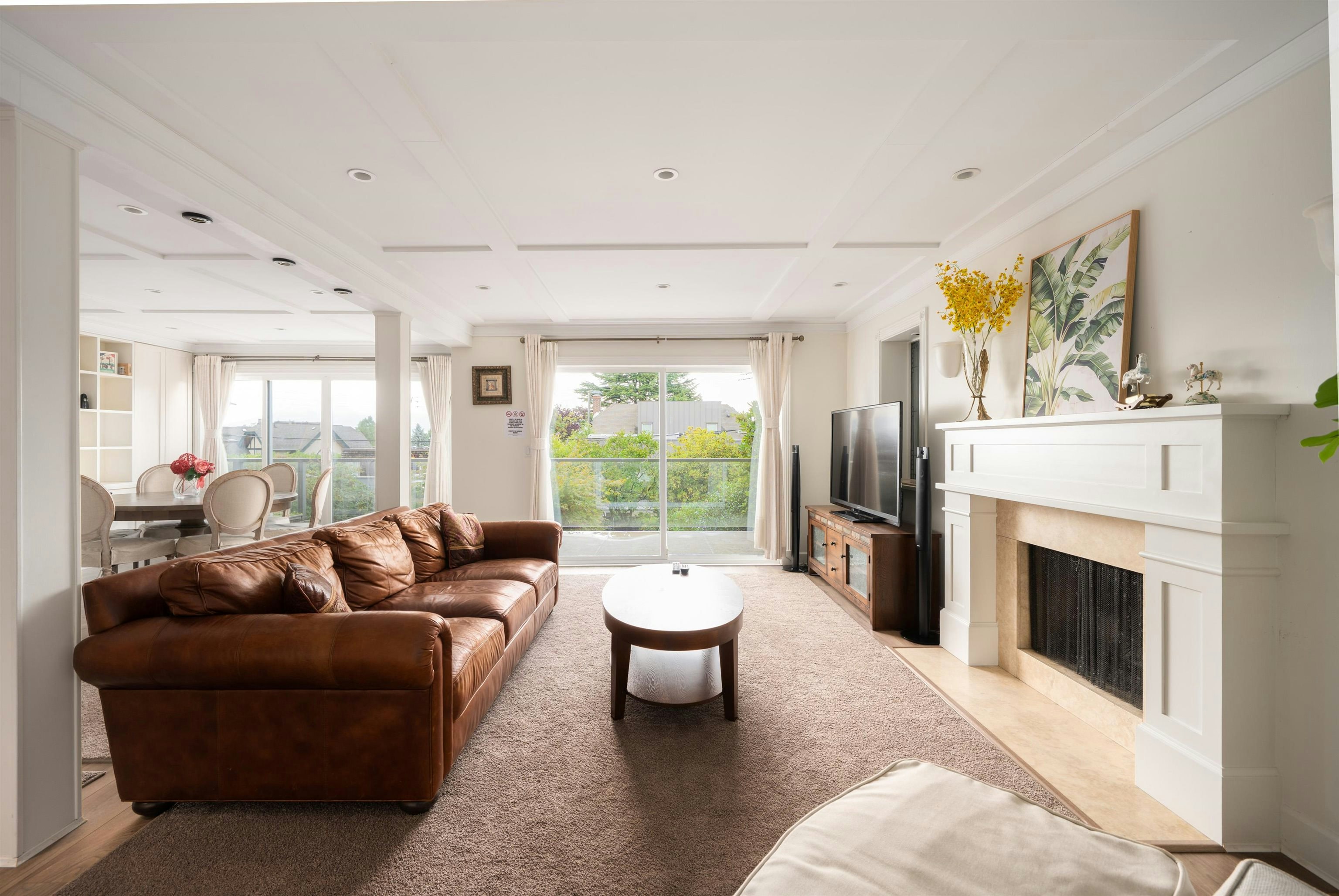 4333 Locarno Crescent - 4
