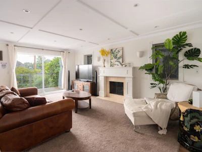 4333 Locarno Crescent - 3