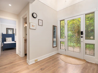 4333 Locarno Crescent - 2