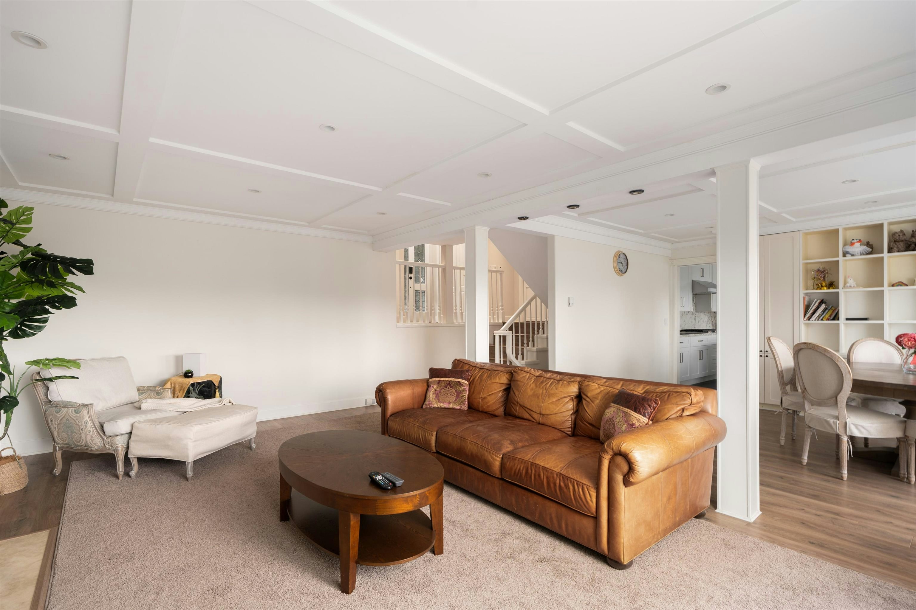 4333 Locarno Crescent - 5
