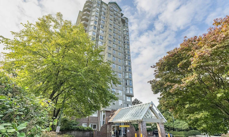 403-1250 Quayside Drive