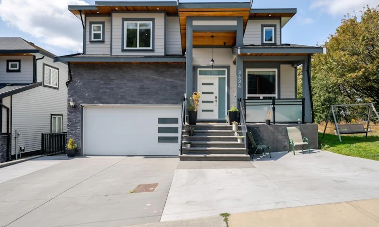 8494 Forest Gate Drive