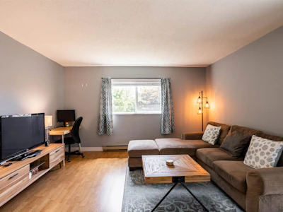 210-5191 203 Street - 2