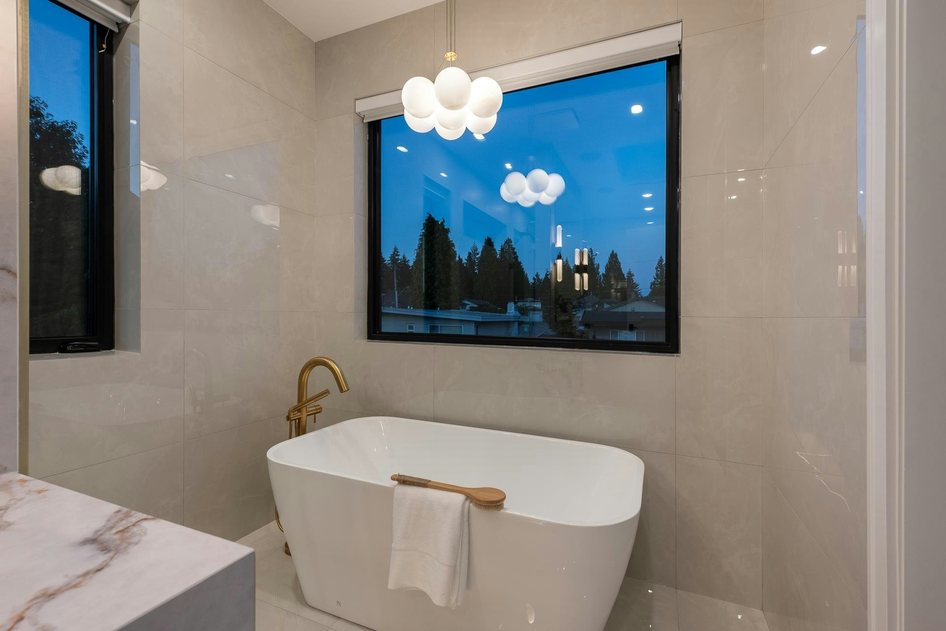 805 Prospect Street, Coquitlam, BC, V3J 6E8 - 29