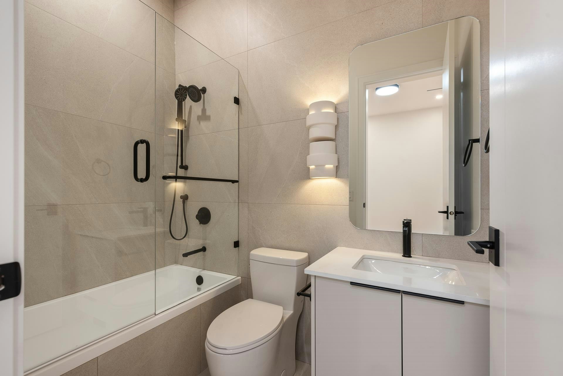 805 Prospect Street, Coquitlam, BC, V3J 6E8 - 21