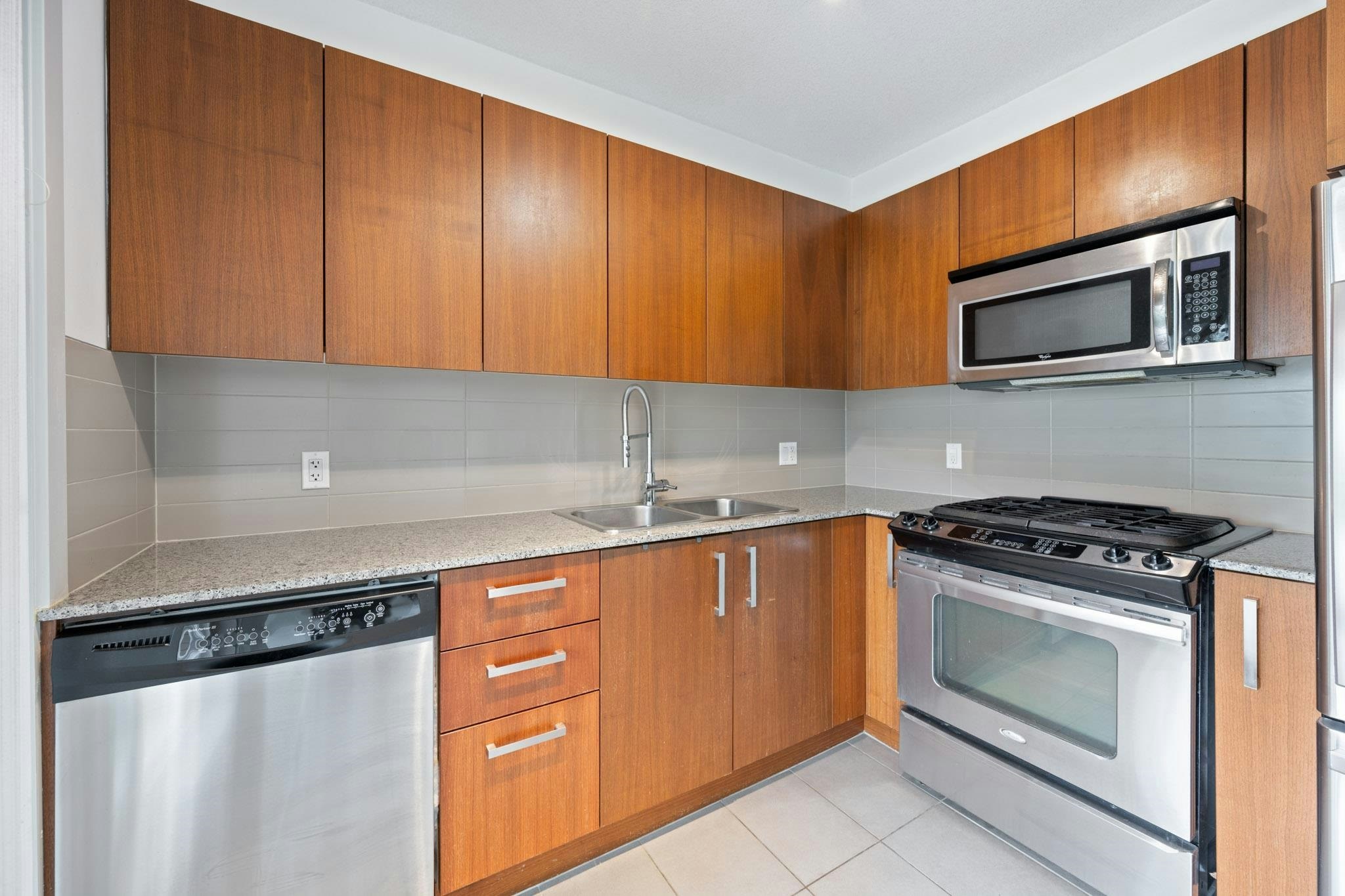 312-5775 Irmin Street, Burnaby, BC, V5J 0C3 - 13