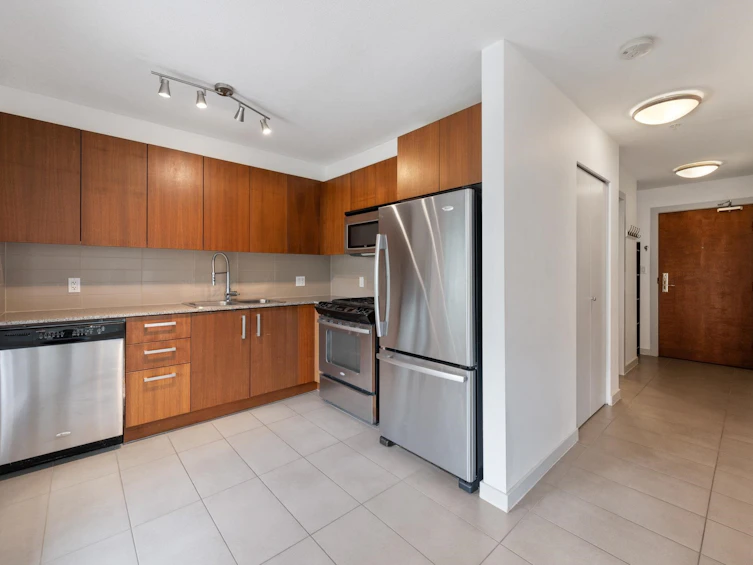 312-5775 Irmin Street, Burnaby, BC, V5J 0C3 - 11