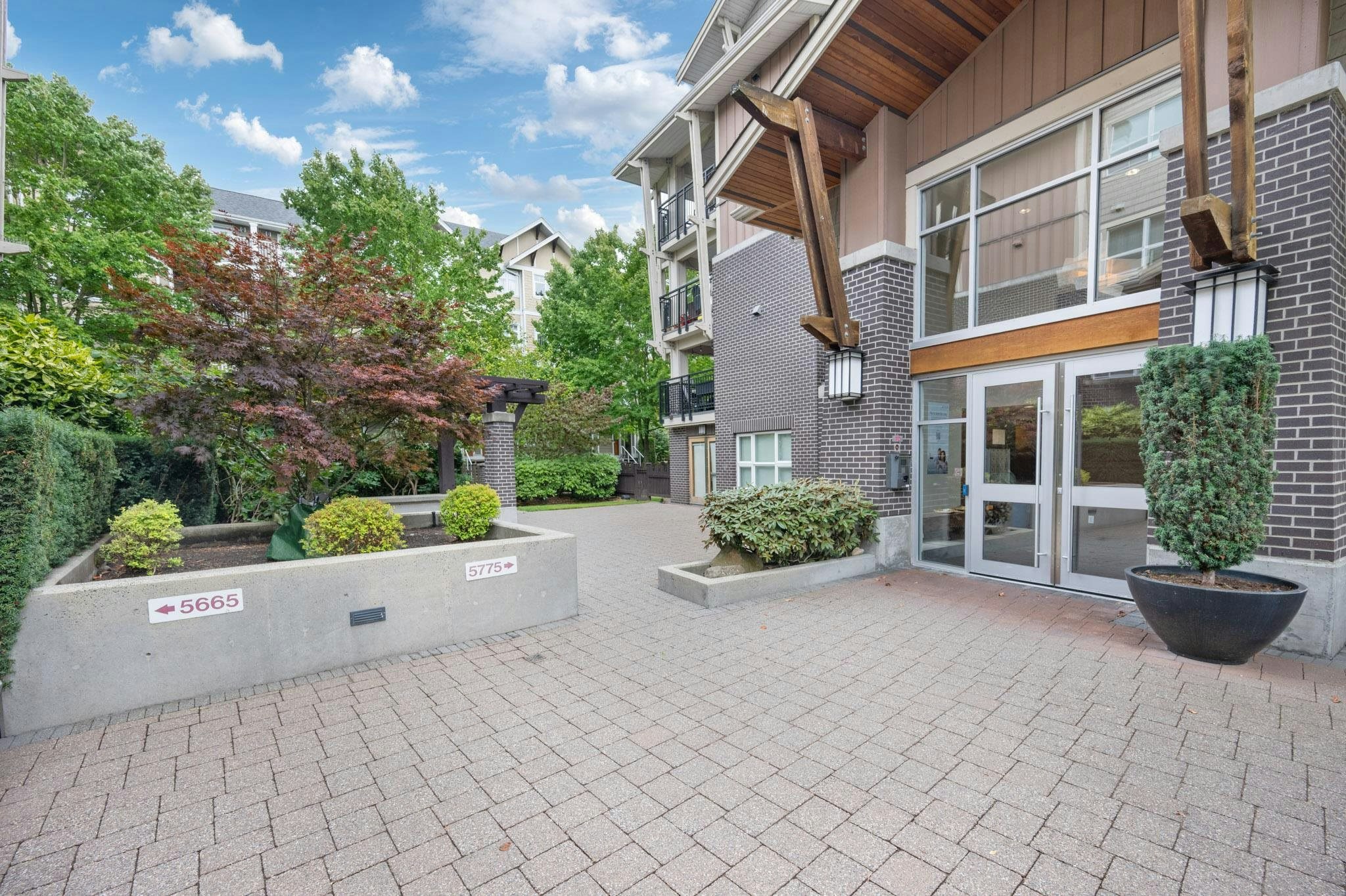 312-5775 Irmin Street, Burnaby, BC, V5J 0C3