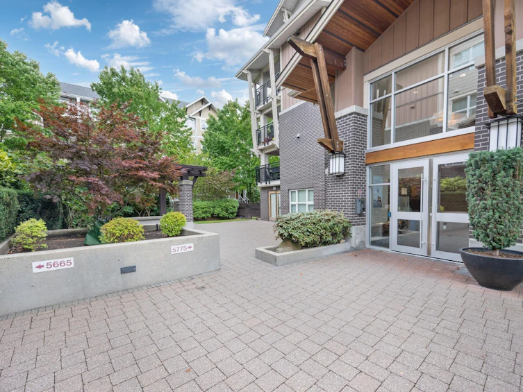 312-5775 Irmin Street, Burnaby, BC, V5J 0C3