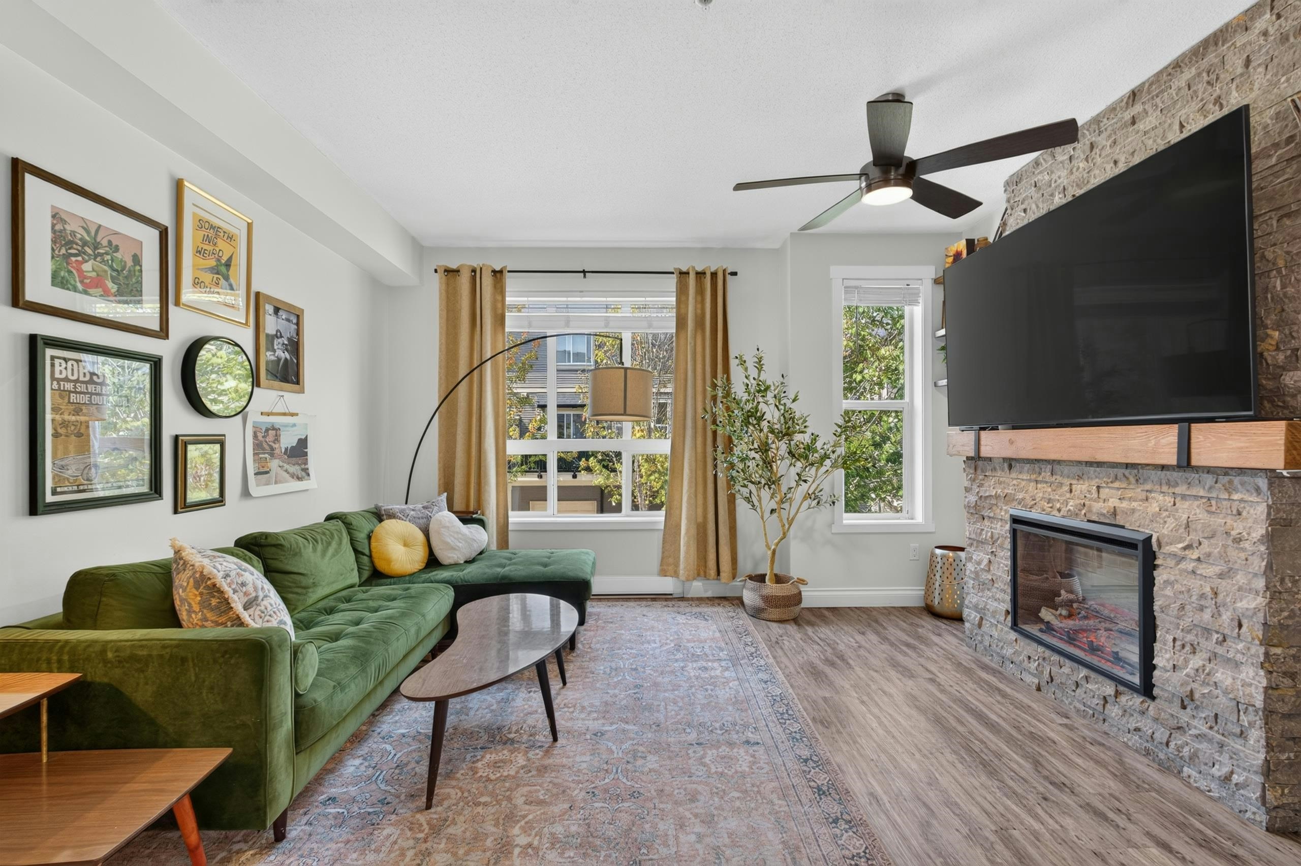 154-7938 209 Street - 5