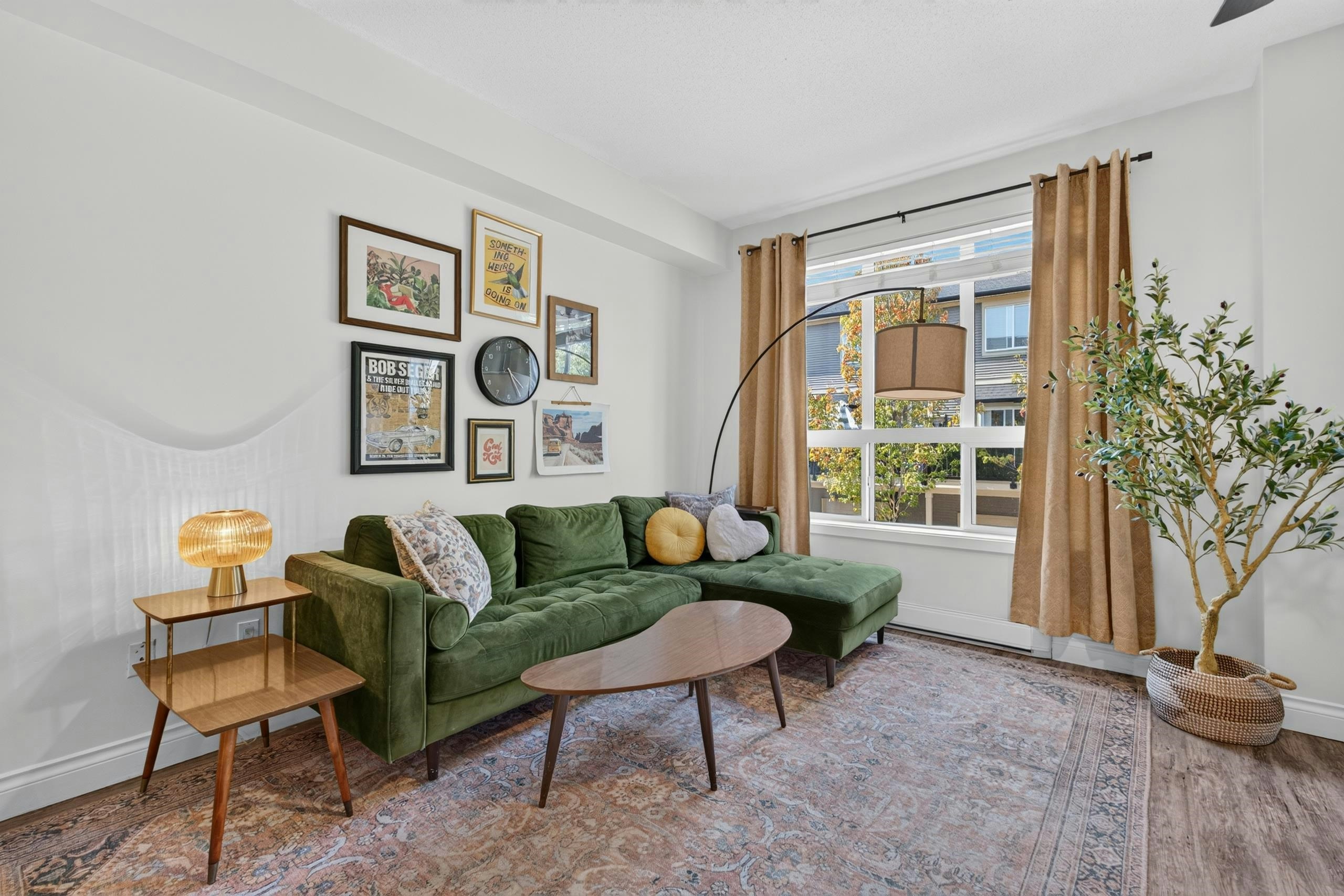 154-7938 209 Street - 4