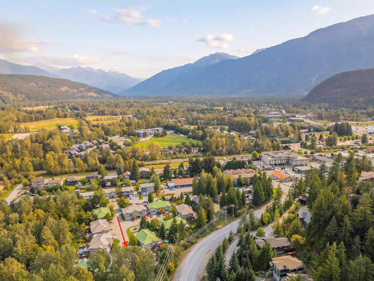 9-7467 Prospect Street, Pemberton, BC, V0N 2L1