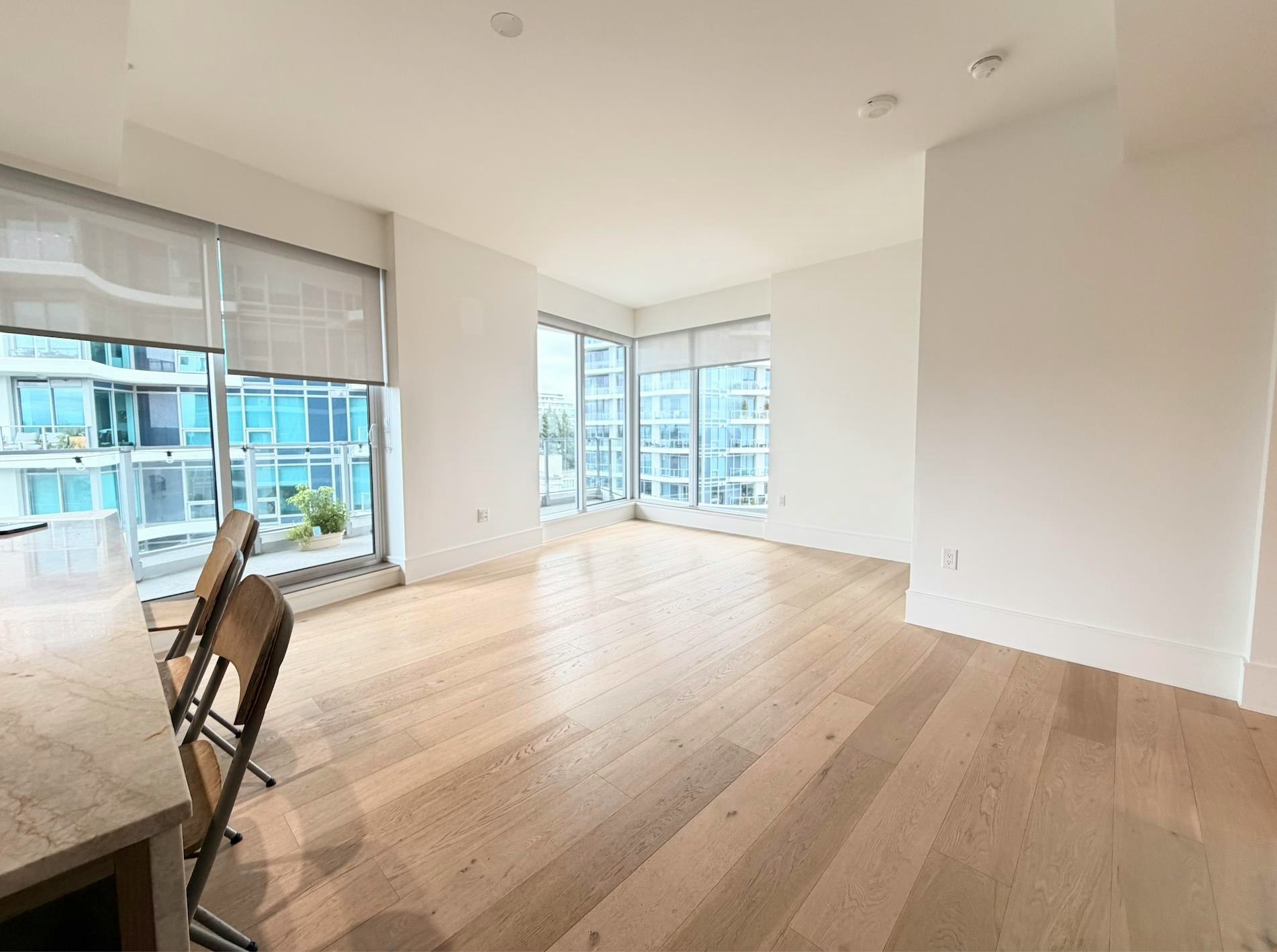 1105-1500 Martin Street, Surrey, BC, V4B 0C2