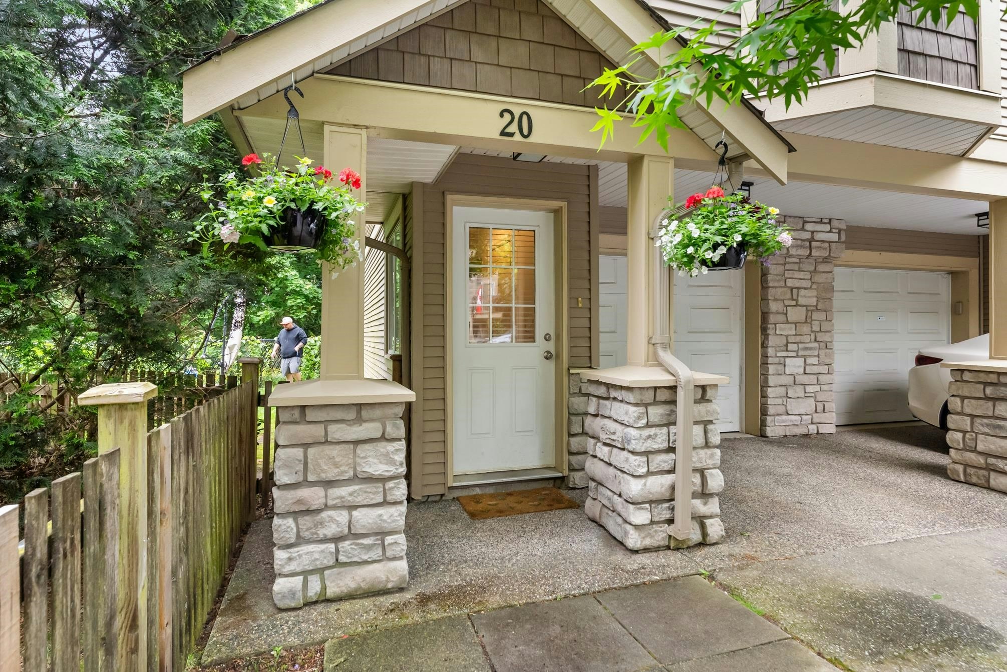 20-33321 George Ferguson Way, Abbotsford, BC, V2S 2L6