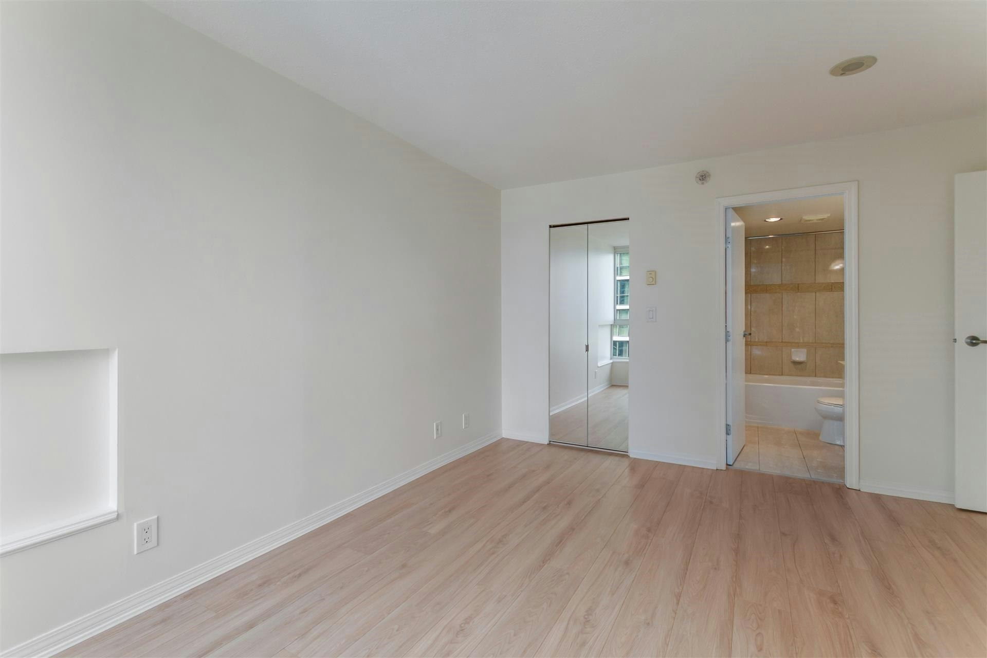 2206-1328 W Pender Street, Vancouver, BC, V6E 4T1 - 14