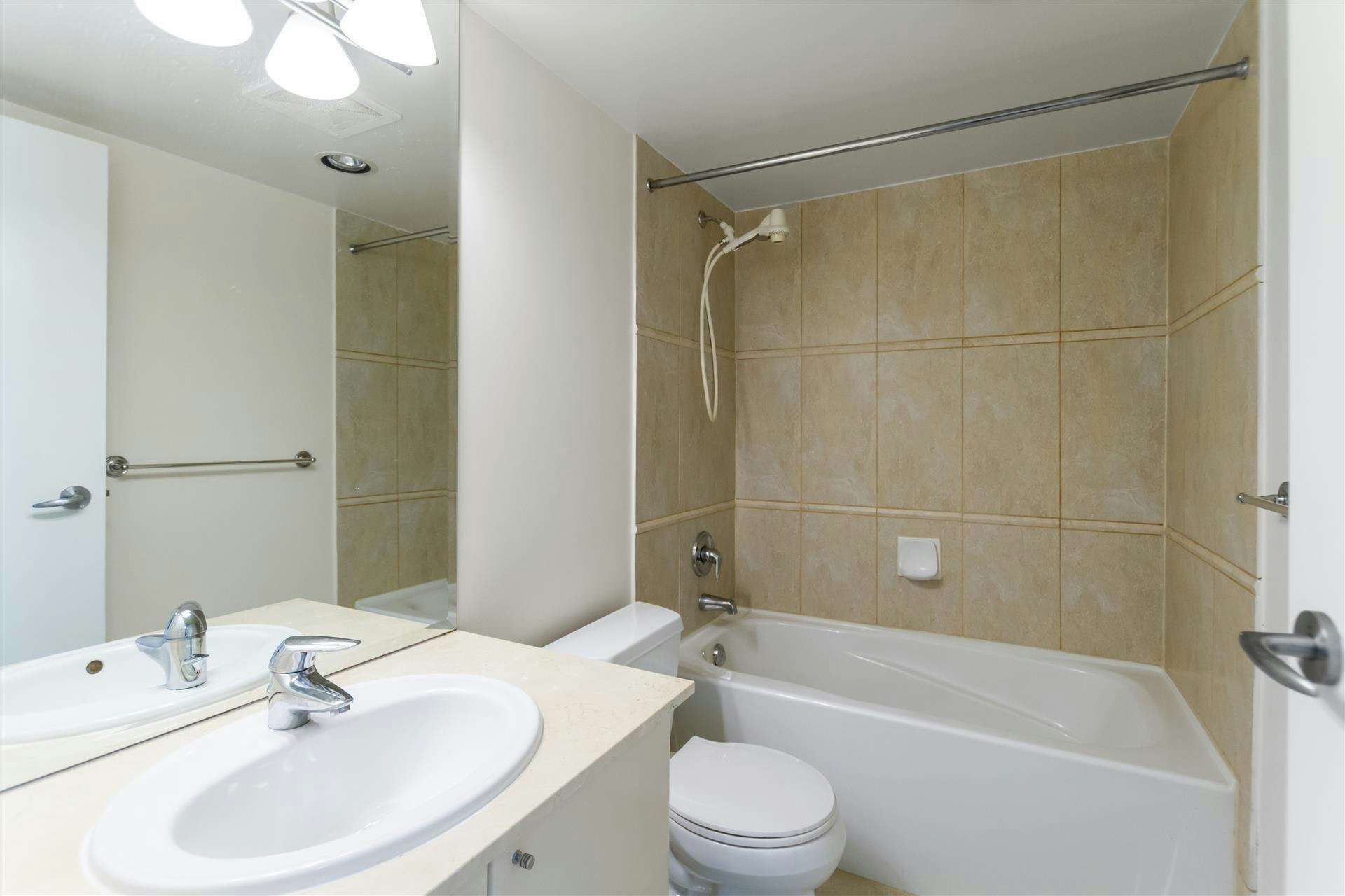 2206-1328 W Pender Street, Vancouver, BC, V6E 4T1 - 17
