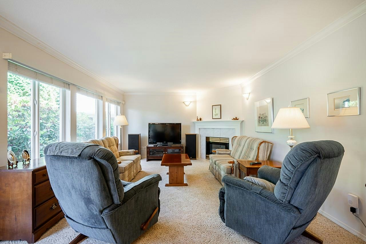 11443 Royal Crescent, Surrey, BC, V3V 6V5 - 13