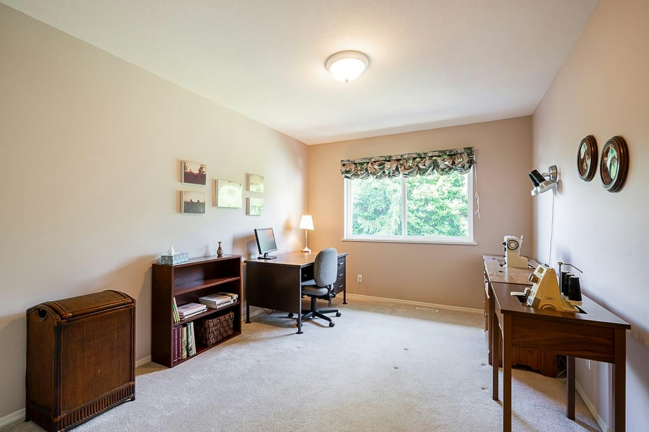 11443 Royal Crescent, Surrey, BC, V3V 6V5 - 24