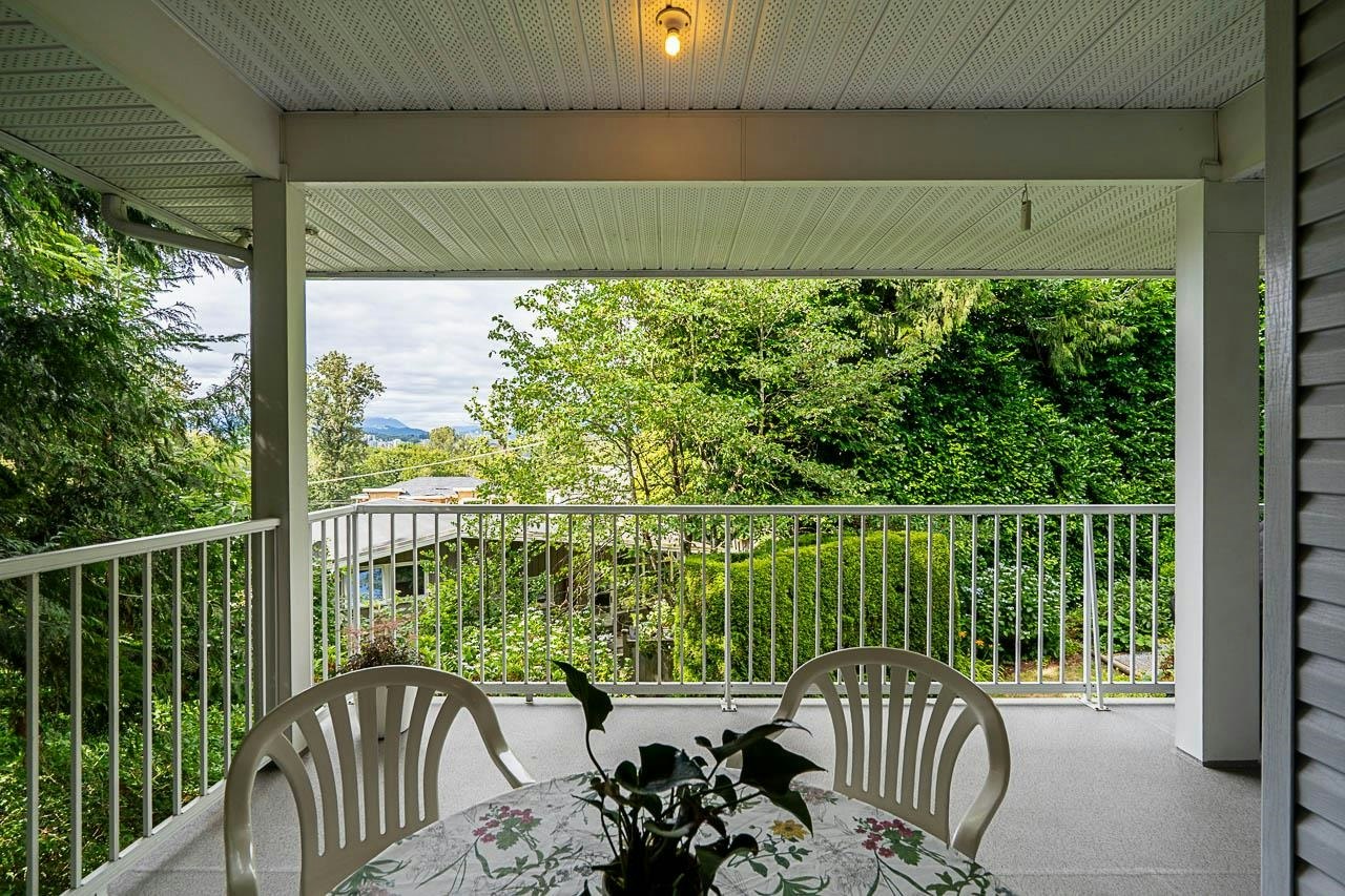11443 Royal Crescent, Surrey, BC, V3V 6V5 - 32